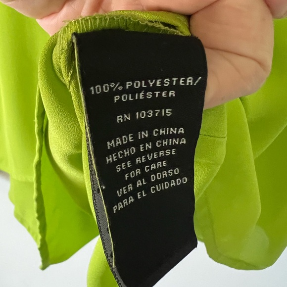 Beautiful,silky, flowing Chartreuse Tunic-top Med NEW - Picture 10 of 10